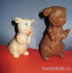 dogs Слепим игрушечного щенка из пластилина.