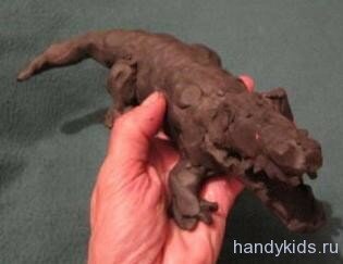 handykids- lessons crocodile 024 Лепка крокодила из пластилина